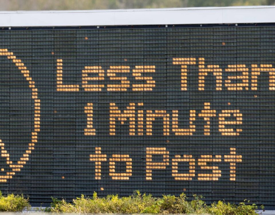 Toteboard post time - Barbara D. Livingston - Daily Racing Form