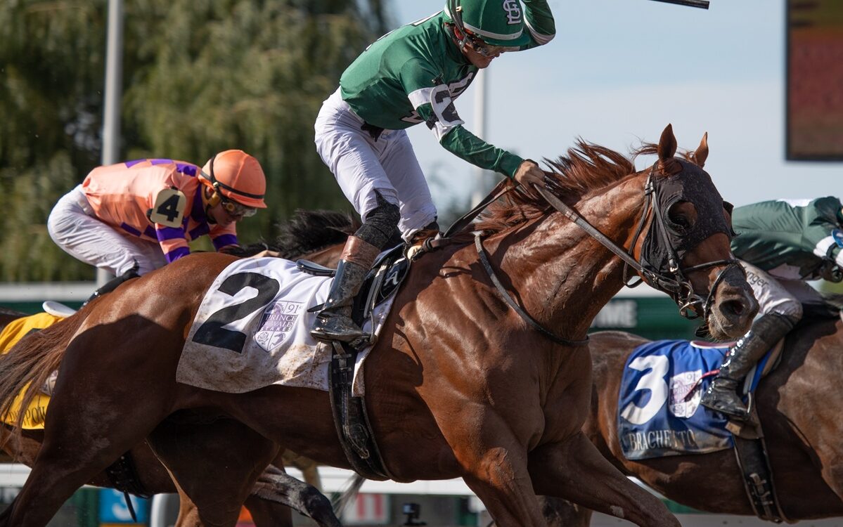 Military Time - Julie Wright - Daily Racing Form
